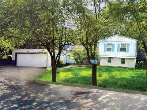 4 Mark St, Woodridge, NY 12789