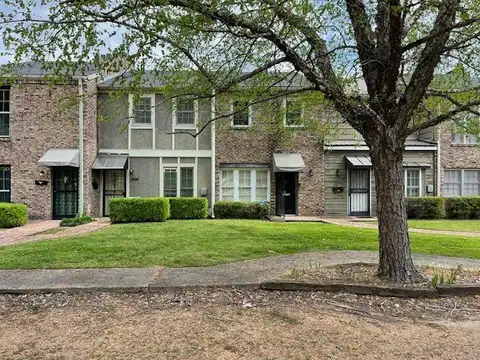 104 Gwin St, Greenwood, MS 38930