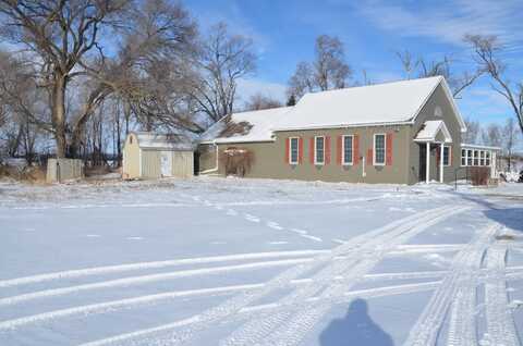 82007 Fort Ave, Burwell, NE 68823