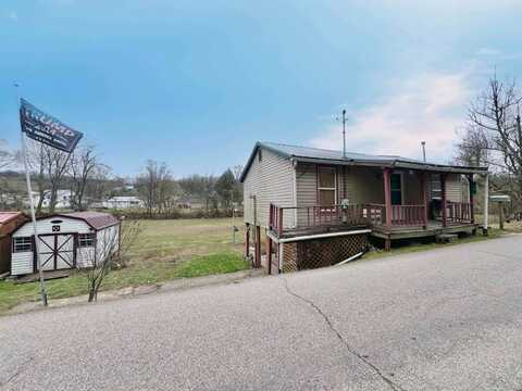 98 Lynn Street, Spencer, WV 25276