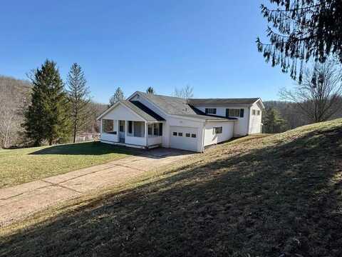 242 Boggs Fork, Spencer, WV 25276