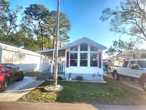 12121 Vonn Rd, Largo, FL 33774