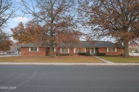 2140 Pearl Street, Carthage, MO 64836