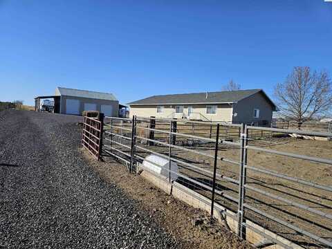 16626 N McDonald Rd, Prosser, WA 99350