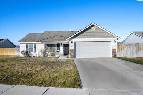 4613 Catalonia Drive, Pasco, WA 99301