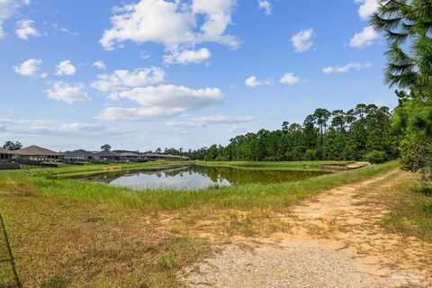 400 Broadleaf Cir, Cantonment, FL 32533