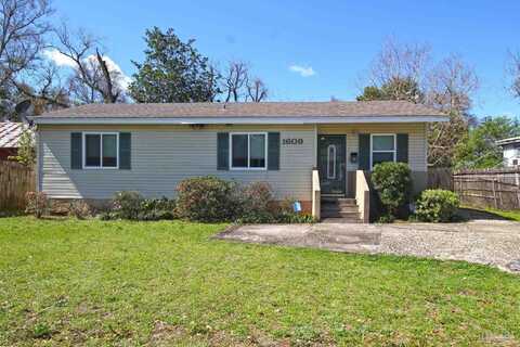 1609 Dr Martin Luther King Jr Dr, Pensacola, FL 32503