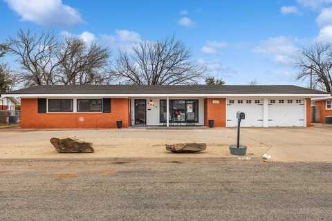 3004 34th St, Snyder, TX 79549