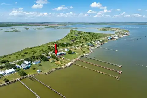 426 Egery Island Rd, TAFT, TX 78390