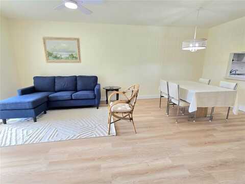 7610 NW 1st St, Margate, FL 33063
