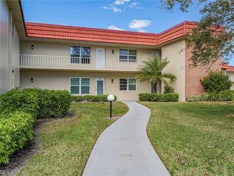 62 Woodland Drive, Vero Beach, FL 32962