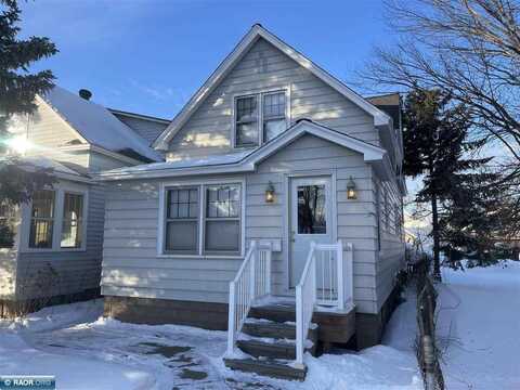 223 S 4th Street, Virginia, MN 55792