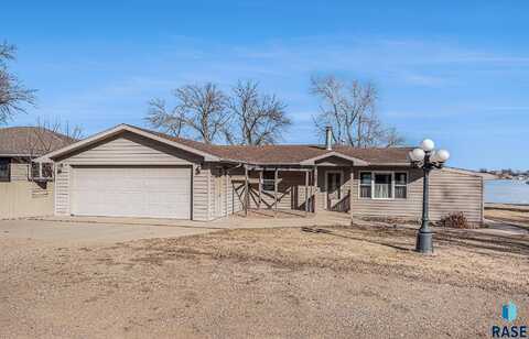 46254 W Shore Pl, Hartford, SD 57033