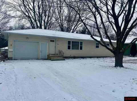 1619 S 4th Street, Saint Peter, MN 56082