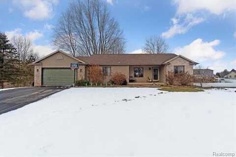 3104 Meadow Brook Road, Owosso, MI 48867