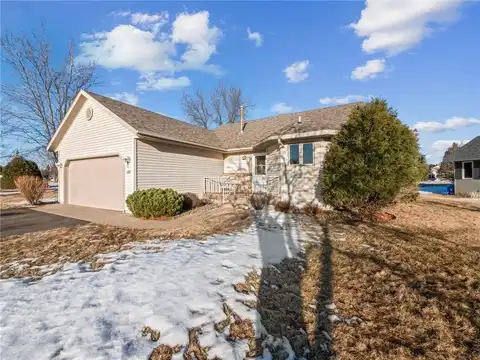 1288 Westbrook Circle, Alexandria, MN 56308