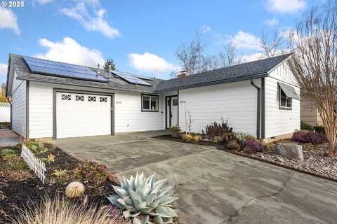 12398 SW KING GEORGE DR, King City, OR 97224