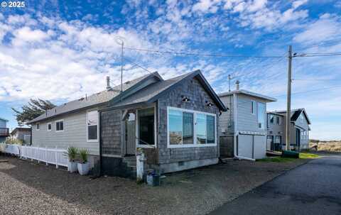 128 NW 20TH AVE, Rockaway Beach, OR 97136