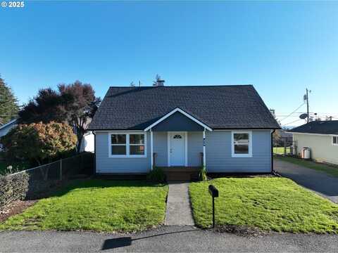 433 PINE ST, Brookings, OR 97415