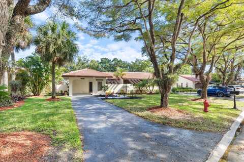 21690 Tall Palm Circle, Boca Raton, FL 33433