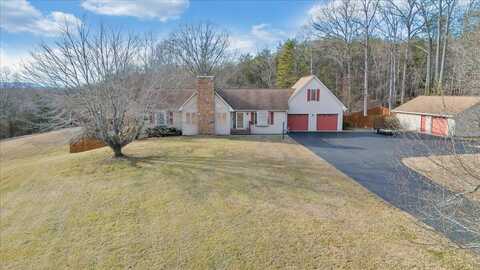 2469 Morgans Mill RD, Goodview, VA 24095