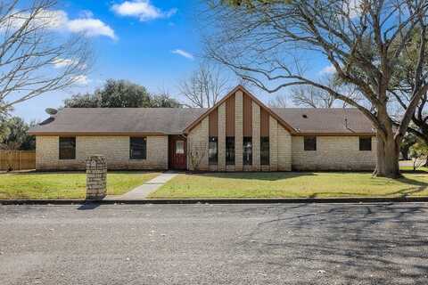 202 South Lynnwood Street, La Grange, TX 78945