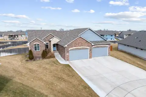 2029 S Michelle Ct, Wichita, KS 67207