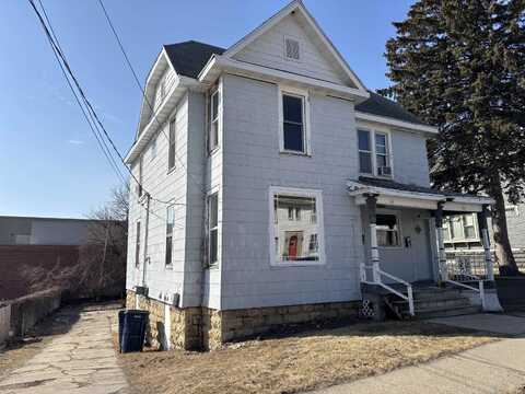 15-17 N Wisconsin Street, Janesville, WI 53545