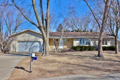 425 College Court, Beaver Dam, WI 53916