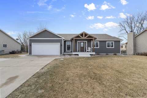 841 Glenview Drive, Verona, WI 53593