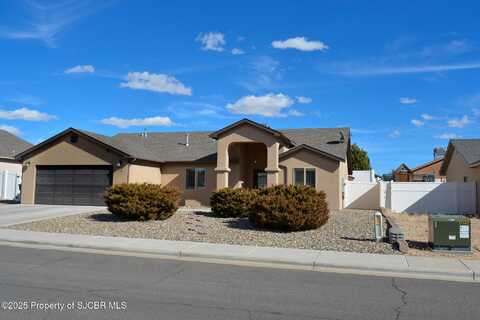 622 MONARCH Street, Farmington, NM 87401