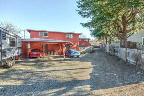 509 C Street, Phoenix, OR 97535