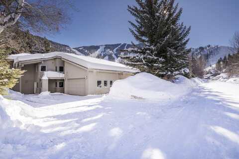 319 SAGE Rd, Ketchum, ID 83340