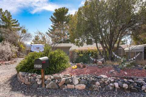 4595 E Cochise Drive, Rimrock, AZ 86335