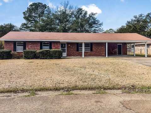 605 Maxine St, Mccomb, MS 39648