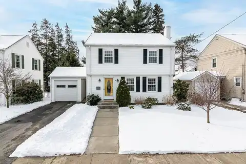 11 Bradford Road, Cranston, RI 02910