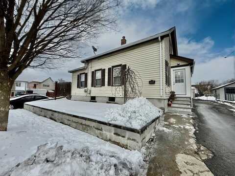 215 Kenyon Avenue, Pawtucket, RI 02861