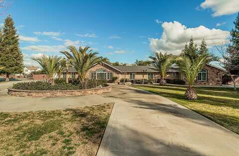 7010 S Frankwood Avenue, Reedley, CA 93654