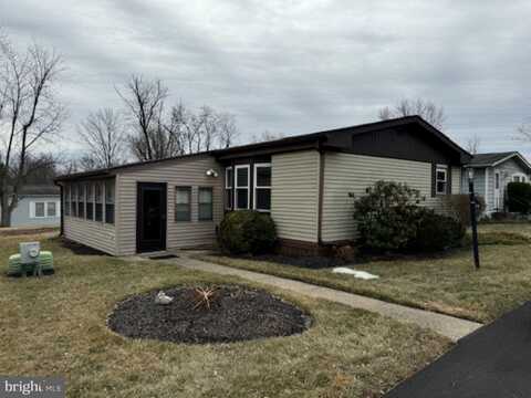 241 CHERRYWOOD COURT, NORTH WALES, PA 19454