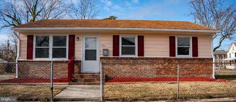 301 W CHESAPEAKE AVENUE, CRISFIELD, MD 21817