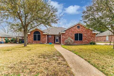 806 Crested Butte Drive, Hewitt, TX 76643