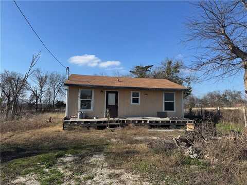 103 Cypress Street, Lott, TX 76656