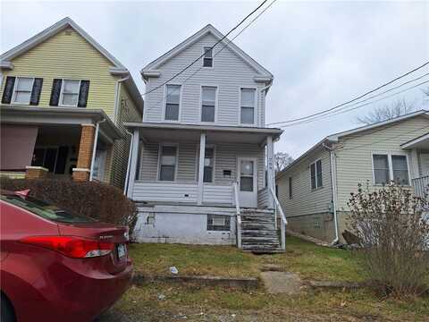 709 Fort Pitt St, Jeannette, PA 15644