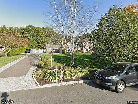 Springmeadow Drive, Kings Park, NY 11754