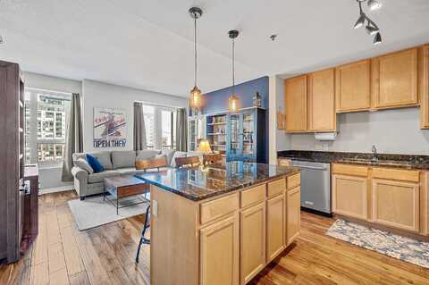 Portland, MINNEAPOLIS, MN 55404