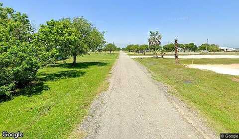W Dallas Avenue, Seadrift, TX 77983