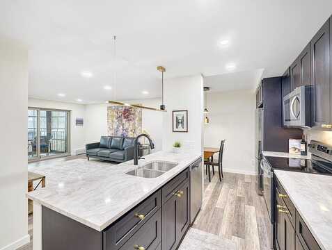 Cherokee, SAINT PAUL, MN 55107