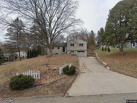 Robinwood, HOPKINS, MN 55305