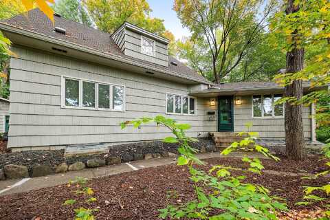 Benton, WAYZATA, MN 55391