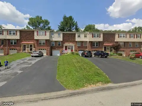 Hunting Creek, CANONSBURG, PA 15317